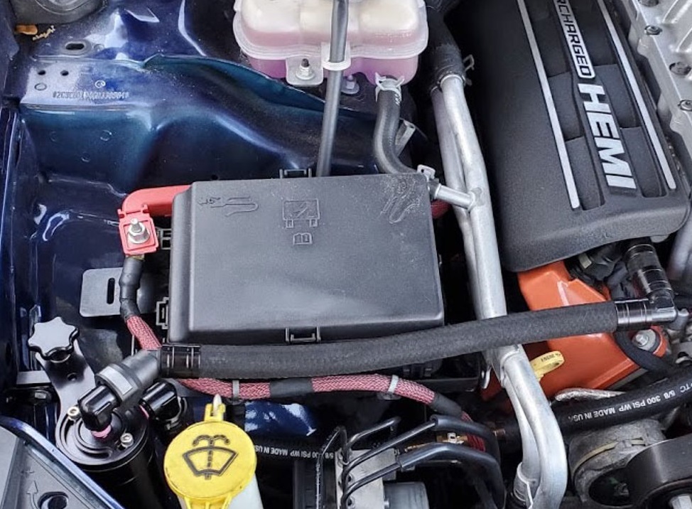 UPR Pro-Series Hellcat Demon Redeye Fender Mount Oil Catch Can
